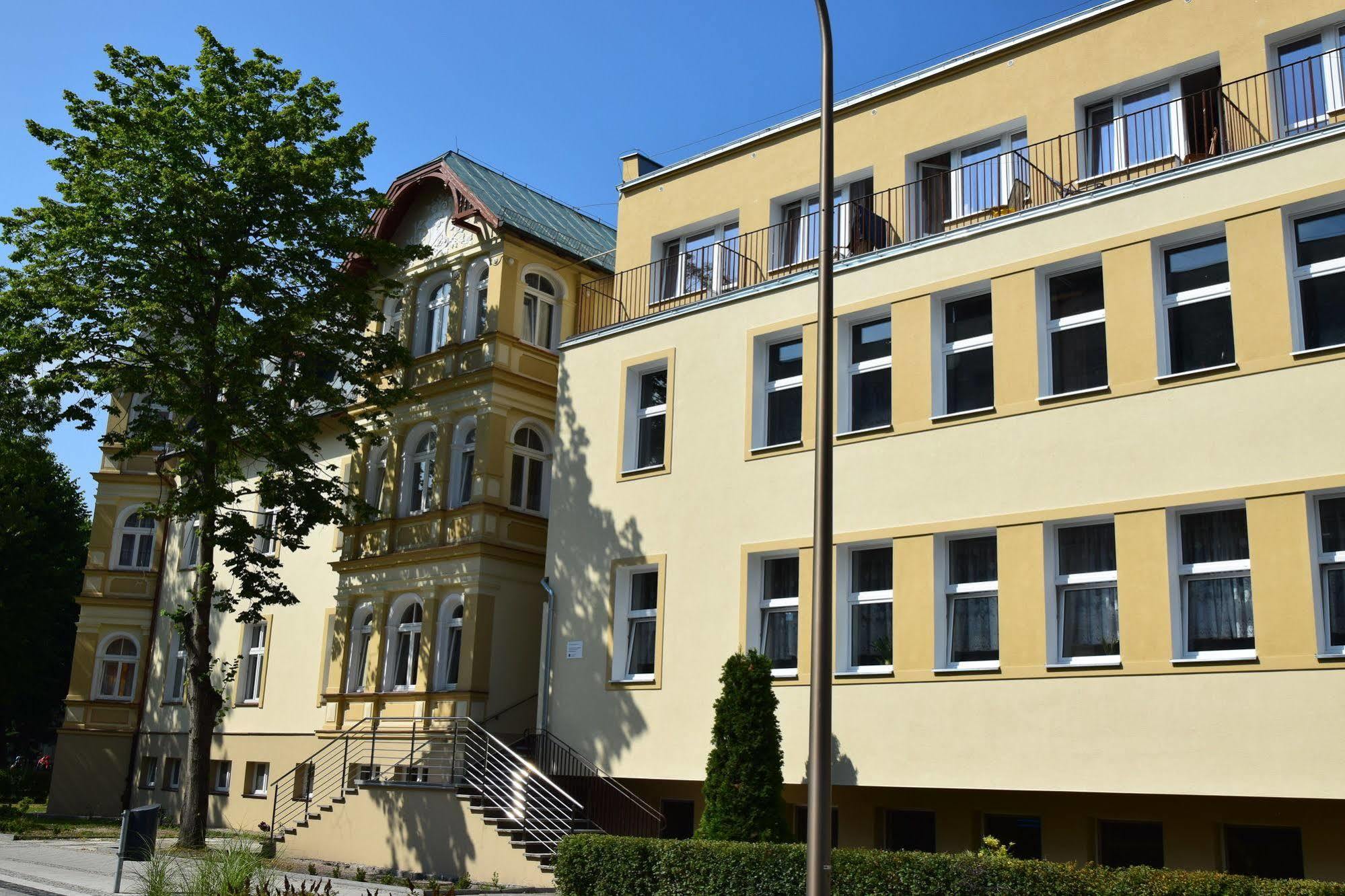 Osw Swinoujscie Rybitwa Hotel Buitenkant foto